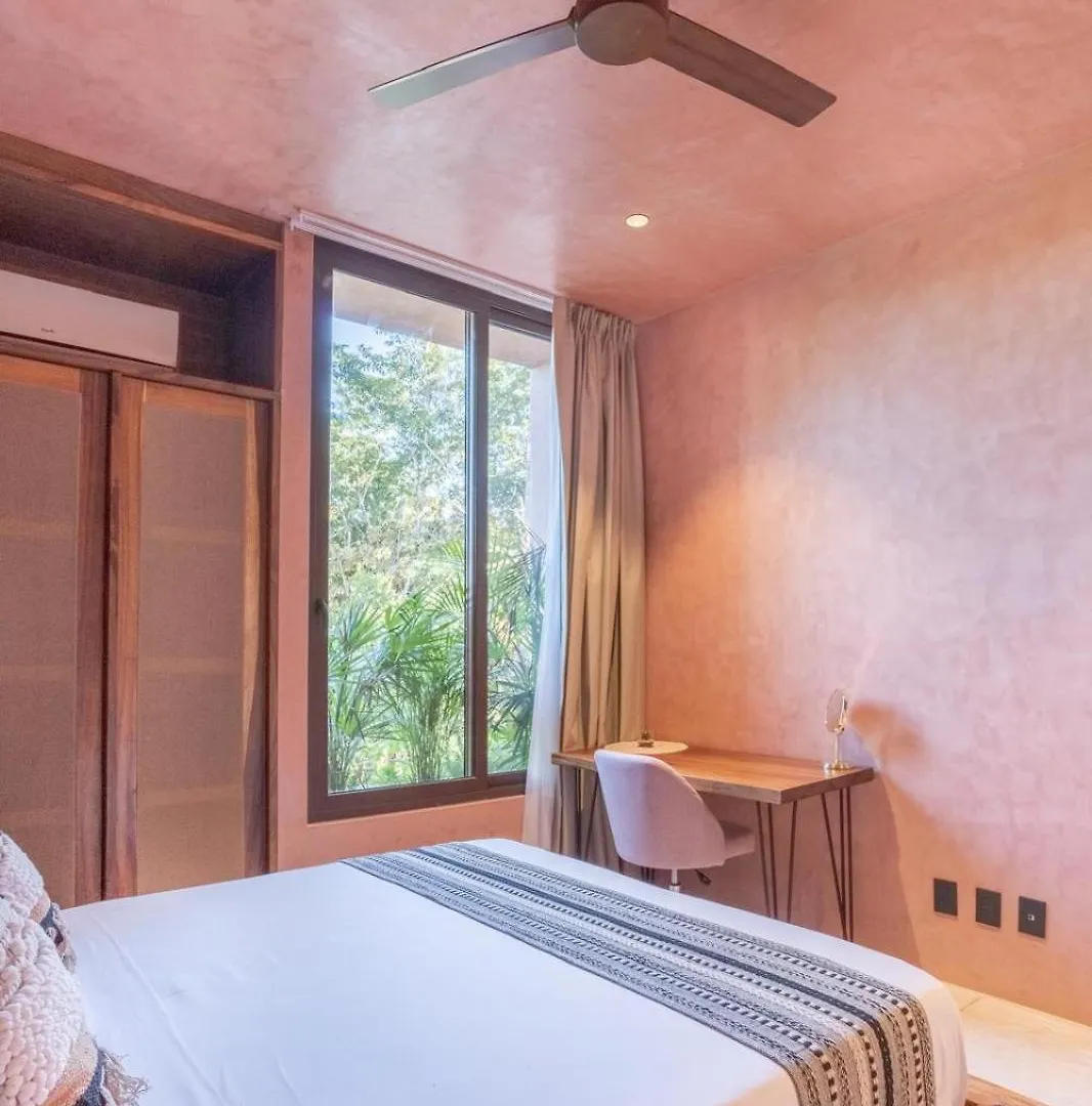 Primrose Jungle Paradise Villa, 3Brd, Island Shower, 2 Private Pools, Gourmet Dining & 24Hr Security Tulum Villa
